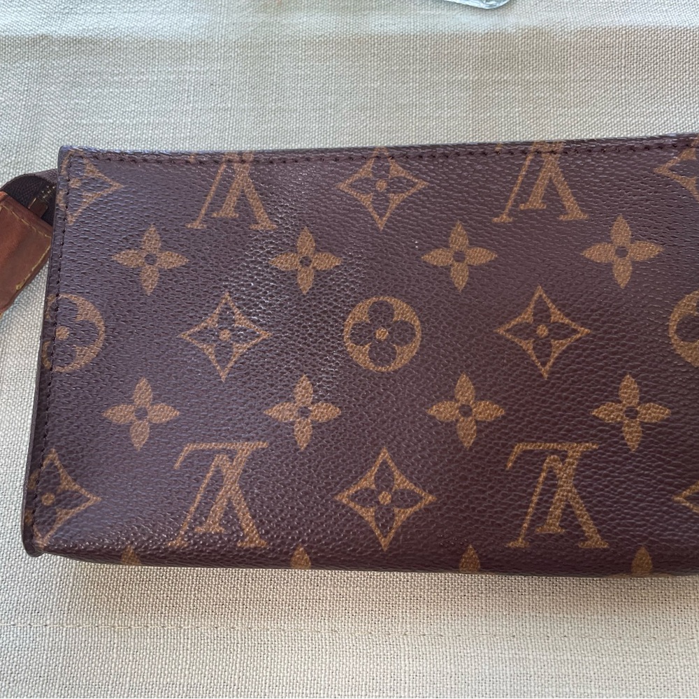 LOUIS VUITTON TOILETRY 15 POUCH
